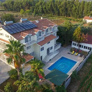Otel Infinity Ruby, Kargı